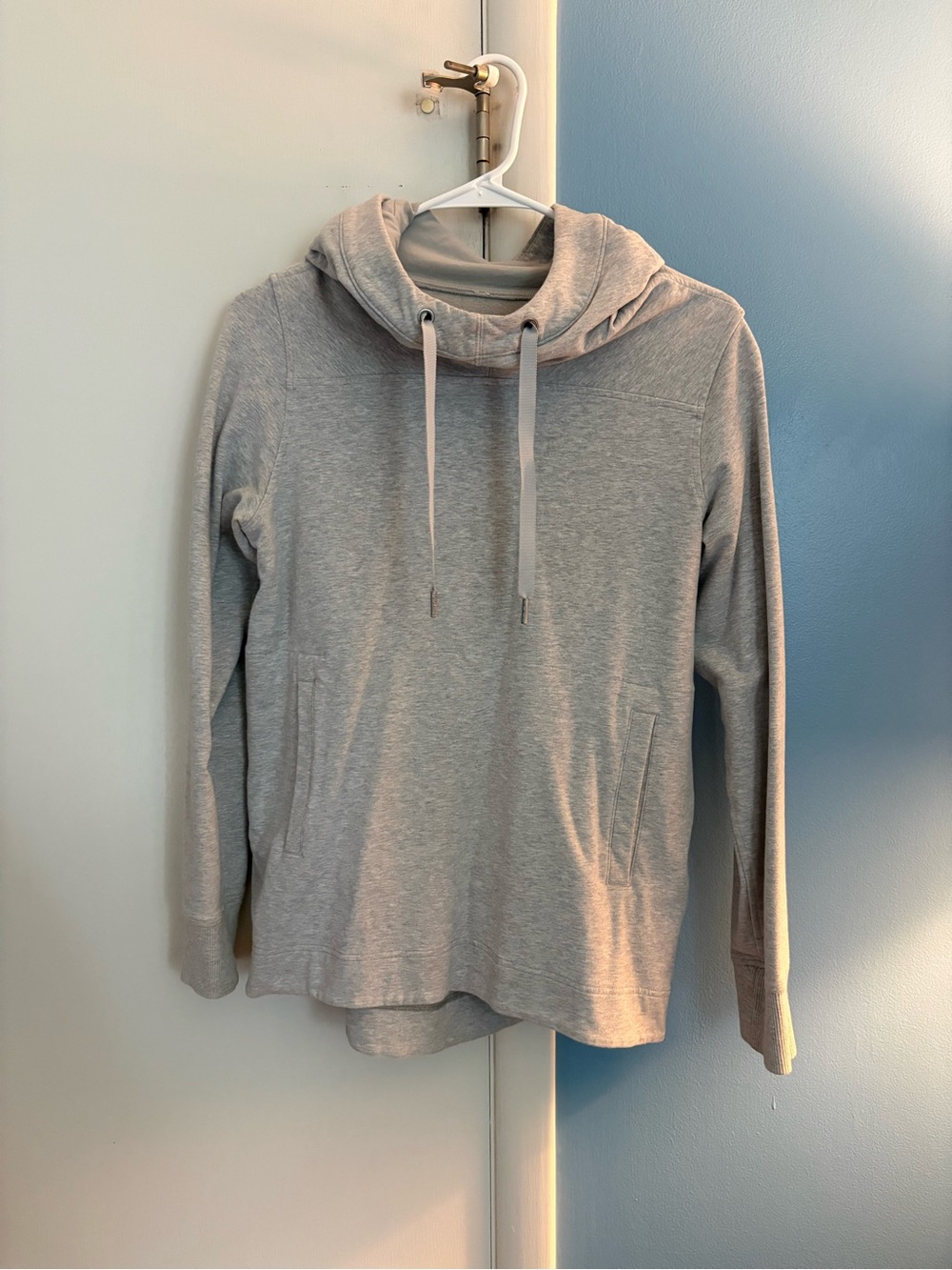 lululemon athletica Light Gray Cowl Neck Pullover Hoodie